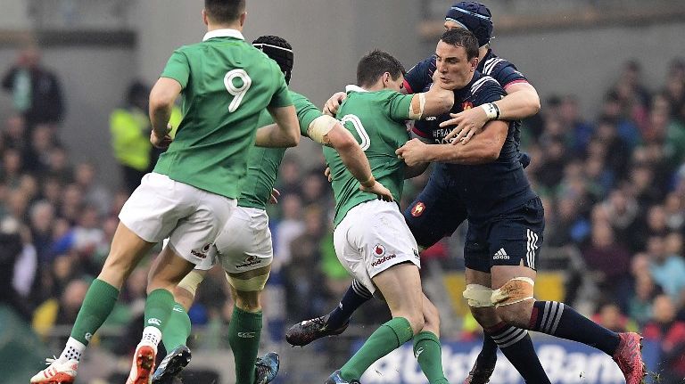 Très vilain coup de Murray sur Picamoles. Nigel Owens l'a-t-i sanctionné ? A votre avis ?