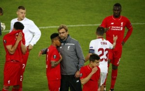 Klopp d'un côté, Coke de l'autre, de l'herbe un peu partout. Ce match était stupéfiant.