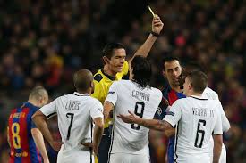 arbitre Barça PSG